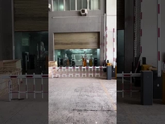 Nichtfeder Intelligenter DC24V Motor Hochgeschwindigkeit 1.2s-3s Verstellbares Arm Barriere Tor