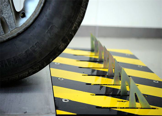 Straßenverkehrssicherheit Zwei-Wege-Reifen-Killer mit 304 Edelstahl-Spitzen 40T Gewichtskapazität und 2s Hebzeit