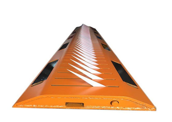 Hochsichtbarer A3 Stahl Reifenkiller mit 40T Belastung für Verkehrsleitsystem