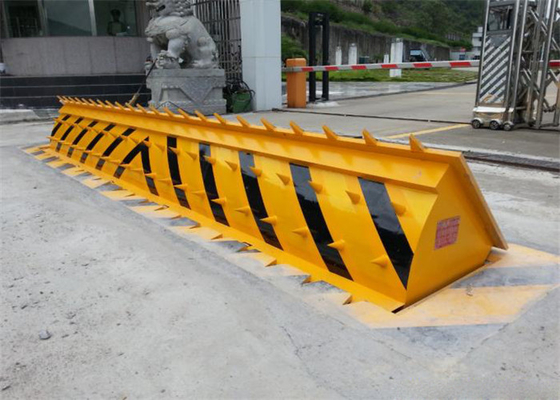 Fahrbahnschutz mit 380 Spannungshochgeschwindigkeitsantibombenanschlagautostraßenblockers
